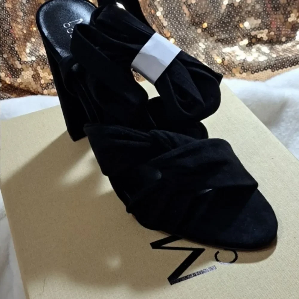 The Mode Collective Kimber Sandal in BLACK GORGEOUS Suede Leather